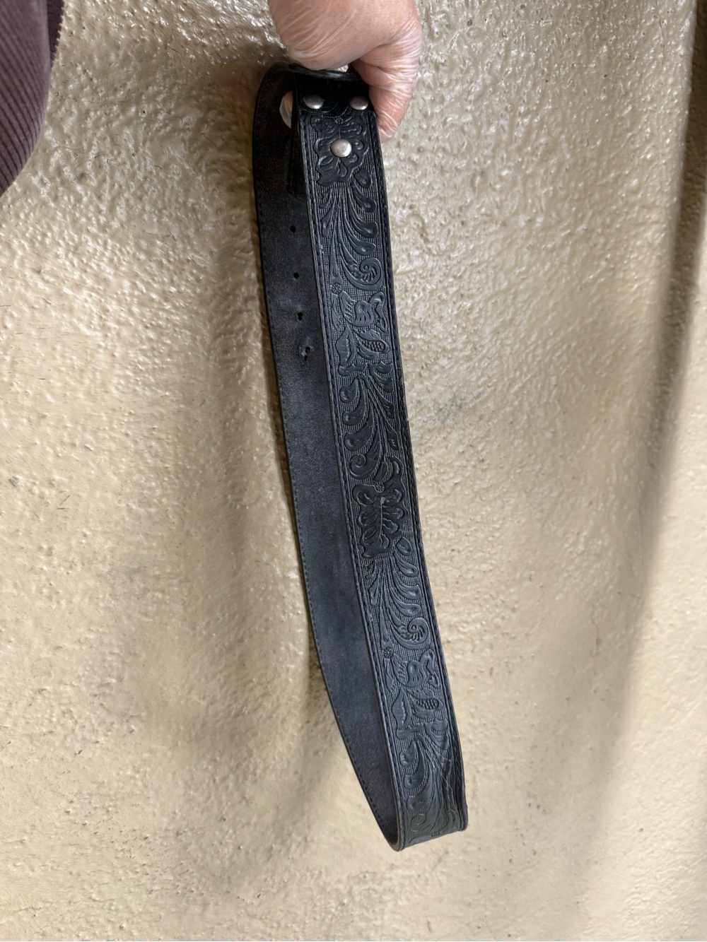 American Vintage  Genuine Black Leather Belt with Subtle Floral Texture size 24